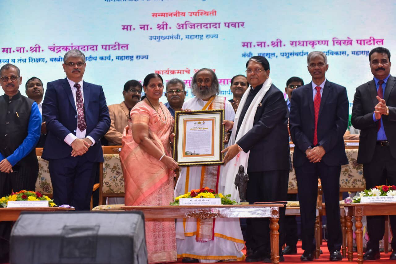 कृष्णकुमार गोयल यांना जीवनसाधना गौरव पुरस्कार