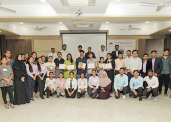 इंद्रायणी इन्स्टिट्यूट ऑफ फार्मसीचा प्रश्नमंजुषा स्पर्धेत प्रथम क्रमांक