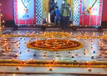 महाप्रसाद वाटप, दीपोत्सवाने हनुमान जयंती उत्साहात साजरी