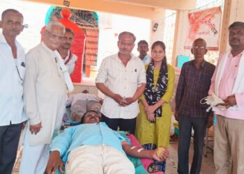 रक्तदान शिबिरात 51 जणांचे रक्तदान