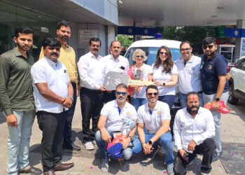 पूना रिव्हरसाइड राऊंड टेबल इंडिया 105 तर्फे ॲम्ब्युलन्ससाठी मदत