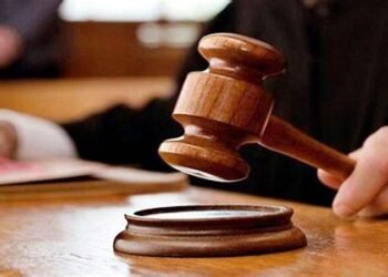 खुनाच्या आरोपातून आरोपीची निर्दोष मुक्तता