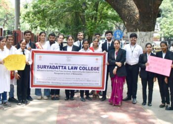 ‘सूर्यदत्त’ च्या विद्यार्थ्यांकडून पथनाट्यातून मतदान जागृती