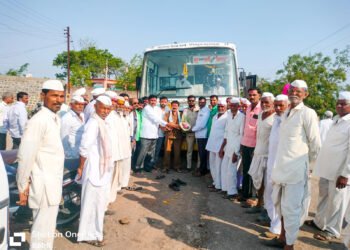 भूम – पंढरपूर नूतन बसचे आरसोली येथे स्वागत