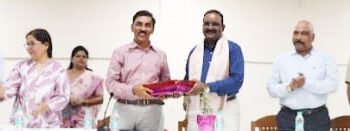 कारागृहातील तीन वरीष्ठ अधिकाऱ्यांचा सेवापुर्तीनिमित्त सत्कार