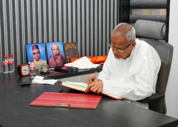 भगवानदास सुगंधी यांचा सलग १५ तास ‘नवकार मंत्र’ लिहिण्याचा विक्रम