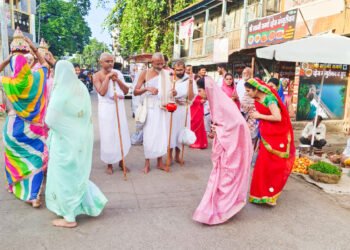 माता-पिता पुण्य से ही मिलते हैं : पं. राजरक्षितविजयजी