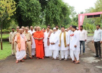 येरवडा मध्यवर्ती कारागृहात बंद्यांसाठी किर्तन सोहळा उत्साहात 3 रेलिंग नसल्याने पंधरा फुट खाली पडल्याने महिलेचा मृत्यू