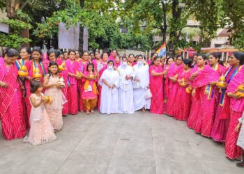 वडगाव धायरीत चातुर्मासनिमित्त जैन संताचे प्रवेश मोठ्या उत्साहात