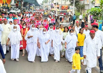 उपप्रवर्तिनी प. पू. श्री सुमनप्रभाजी म.सा. का चातुर्मास मंगल प्रवेशोत्सव