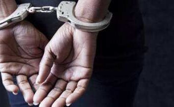 पोलीस कस्टडीमधून पळालेल्या महिलेस अटक 4 पोलीस कस्टडीमधून पळालेल्या महिलेस अटक