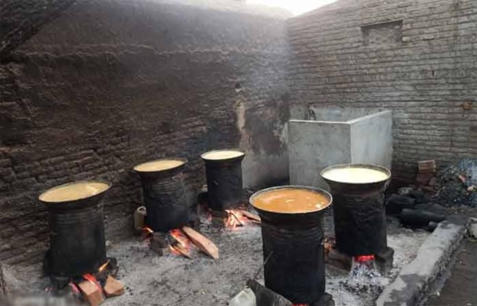 लोणीकंद पोलीसांनी गावठी हातभट्टी केली उध्वस्त 1 hatbhatti