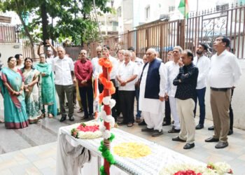 शेठ बेचरदास जैन ट्रस्टच्यावतीने स्वातंत्र्यदिन साजरा 1 शेठ बेचरदास जैन ट्रस्टच्यावतीने स्वातंत्र्यदिन साजरा