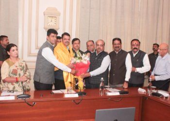 मंगळवारचा राज्यस्तरीय व्यापार बंद तात्पुरता स्थगित 2 मंगळवारचा राज्यस्तरीय व्यापार बंद तात्पुरता स्थगित