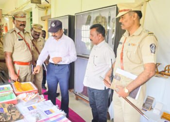 कोल्हापूर मध्यवर्ती कारागृहाच्या सुरक्षेचा घेतला आढावा 6 कोल्हापूर मध्यवर्ती कारागृहाच्या सुरक्षेचा घेतला आढावा