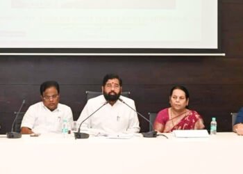 पूर बाधितांच्या पुनर्वसनासाठी प्रकल्पांना गती द्या 9 पूर बाधितांच्या पुनर्वसनासाठी प्रकल्पांना गती द्या