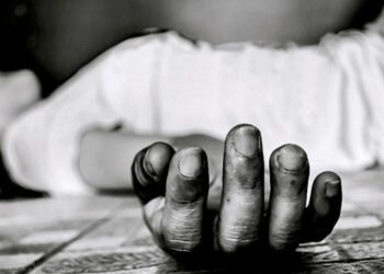 खडकीत रेल्वे ट्रॅकवर उडी मारुन तरुणाची आत्महत्या