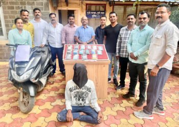 चोरट्याकडून साडेतीन लाखांचे १६ मोबाईल जप्त