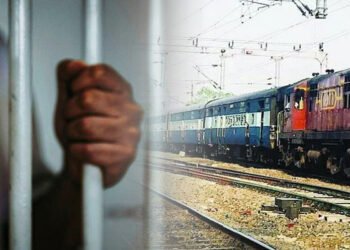 रेल्वे प्रवाशांना लुटणारी बिहारी भामट्यांची टोळी जेरबंद 3 रेल्वे प्रवाशांना लुटणारी बिहारी भामट्यांची टोळी जेरबंद