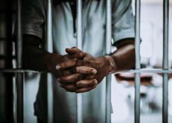 एटीएम कार्ड अदला-बदल करुन पैसे काढणारा गुन्हेगार जाळ्यात 8 एटीएम कार्ड अदला-बदल करुन पैसे काढणारा गुन्हेगार जाळ्यात