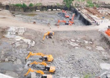 अनधिकृत उत्खनन केल्याने न्याती बिल्डरला सव्वा तेरा कोटीचा दंड 6 अनधिकृत उत्खनन केल्याने न्याती बिल्डरला सव्वा तेरा कोटीचा दंड