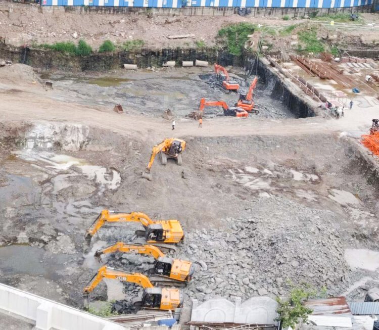 अनधिकृत उत्खनन केल्याने न्याती बिल्डरला सव्वा तेरा कोटीचा दंड 1 15 10 24 1