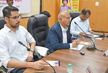 रस्ते अपघाताचे प्रमाण कमी करण्यासाठी जनजागृती मोहीम राबवा 4 रस्ते अपघाताचे प्रमाण कमी करण्यासाठी जनजागृती मोहीम राबवा