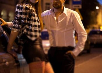 वेश्या व्यवसायाला लावलेल्या पाच तरुणीची सुटका 2 वेश्या व्यवसायाला लावलेल्या पाच तरुणीची सुटका