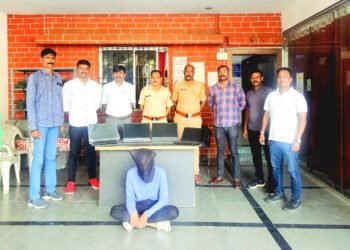 उच्चशिक्षीत लॅपटॉप चोरट्यास अटक