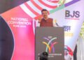 बीजेएसचे समाजासाठी समर्पण भावनेने काम : देवेंद्र फडणवीस
