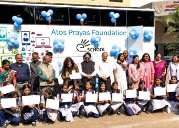 आधुनिक तंत्रज्ञानाचा अभ्यास म्हणजे विद्यार्थ्यांचा सर्वांगीण विकास : कृष्णकुमार गोयल 7 आधुनिक तंत्रज्ञानाचा अभ्यास म्हणजे विद्यार्थ्यांचा सर्वांगीण विकास : कृष्णकुमार गोयल