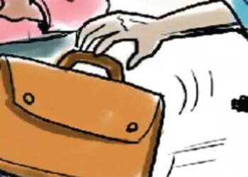 गळ्यातील चोरतात, दागिने बॅगेत ठेवले तर बॅग च चोरली 7 गळ्यातील चोरतात, दागिने बॅगेत ठेवले तर बॅग च चोरली