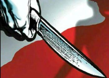 प्रवाशाच्या पोटात कोयता खुपसून खुनाचा प्रयत्न 10 प्रवाशाच्या पोटात कोयता खुपसून खुनाचा प्रयत्न