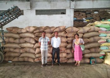 69 लाख 45 हजाराची रंगमिश्रीत सुपारी जप्त; अन्न व औषध प्रशासनाची कारवाई 8 69 लाख 45 हजाराची रंगमिश्रीत सुपारी जप्त; अन्न व औषध प्रशासनाची कारवाई