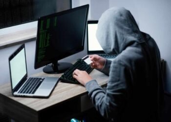 केवायसी अपडेटसाठी डीआरडीओच्या कर्मचाऱ्याला पाठवली एक फाईल