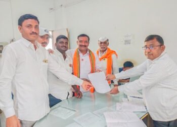 आरक्षणाच्या मागणीसाठी आक्रमक पवित्रा : आंदोलनाला गती 3 आरक्षणाच्या मागणीसाठी आक्रमक पवित्रा : आंदोलनाला गती