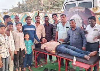 चिंतामणी प्रतिष्ठानच्या वतीने भव्य रक्तदान शिबिर संपन्न 5 चिंतामणी प्रतिष्ठानच्या वतीने भव्य रक्तदान शिबिर संपन्न