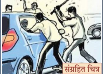 पूर्ववैमनस्यातून कागदीपुरा येथे पाच वाहनांची तोडफोड 9 पूर्ववैमनस्यातून कागदीपुरा येथे पाच वाहनांची तोडफोड