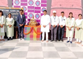 फिनिक्स पोदार लर्न स्कूल बार्शीच्या विद्यार्थ्यांची शिवगर्जना : छत्रपती शिवरायांना अनोखी मानवंदना 8 तडीपार गुंड चोरीच्या दुचाकीसह जाळ्यात