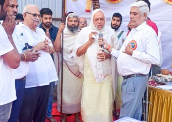 गोडवाड़ संघ के नूतन गोडवाड़ भवन का भूमिपूजन एवं प्राचीन भवन गिराने का मुहूर्त संपन्न 7 गोडवाड़ संघ के नूतन गोडवाड़ भवन का भूमिपूजन एवं प्राचीन भवन गिराने का मुहूर्त संपन्न