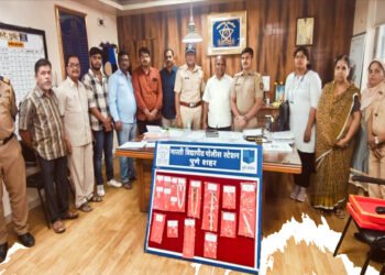 १५ लाखांचे २०० ग्रॅम सोन्याचे दागिने नागरिकांना परत