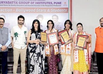 सूर्यदत्त इन्स्टिट्यूटमध्ये अभिनेत्री अदा शर्मा व अभिनेता ईश्वाक सिंग यांचा विद्यार्थ्यांशी संवाद 7 सूर्यदत्त इन्स्टिट्यूटमध्ये अभिनेत्री अदा शर्मा व अभिनेता ईश्वाक सिंग यांचा विद्यार्थ्यांशी संवाद