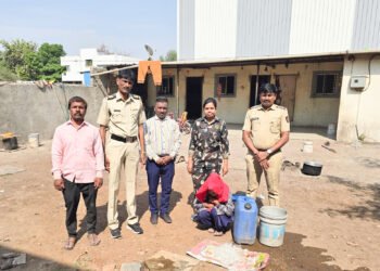 बिबवेवाडीत दारूच्या अड्ड्यावर कारवाई