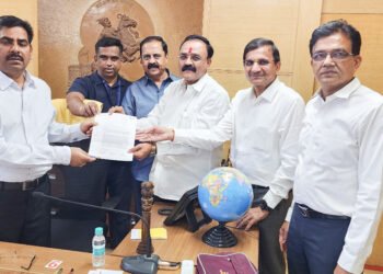 जीतो पुणे ने नवकार महामंत्र दिवस के लिए पुणे मनपा आयुक्त डॉ. राजेंद्र भोसले को सौंपा निवेदन 8 जीतो पुणे ने नवकार महामंत्र दिवस के लिए पुणे मनपा आयुक्त डॉ. राजेंद्र भोसले को सौंपा निवेदन