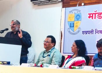 भारतीय संविधान हे ‘आम्ही भारतीय लोक’ यांना अर्पण आहे – संजय आवटे