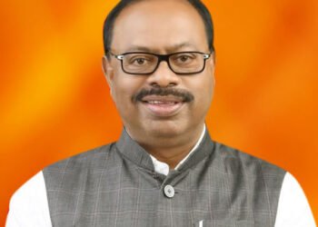 देवस्थान जमिनींच्या व्यवहारांना ब्रेक : महसूलमंत्री बावनकुळे यांचा मोठा निर्णय