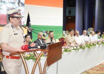 नियम मोडणारी वाहने जप्त करा