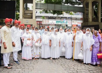 शांतीनगर सोसायटी में प. पु. जिज्ञासाजी म. सा. आदि ठाणा का भव्य स्वागत