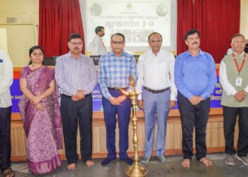 राज्यात ‘मूल्यवर्धन ३.०’ च्या नव्या अध्यायास प्रारंभ! 5 धुळे शहराच्या समस्या सोडवण्यासाठी मंत्रालयात आढावा बैठक