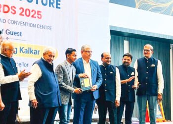 तरुणांनी समाजमाध्यमांच्या आहारी जाऊ नये : डॉ. पराग काळकर